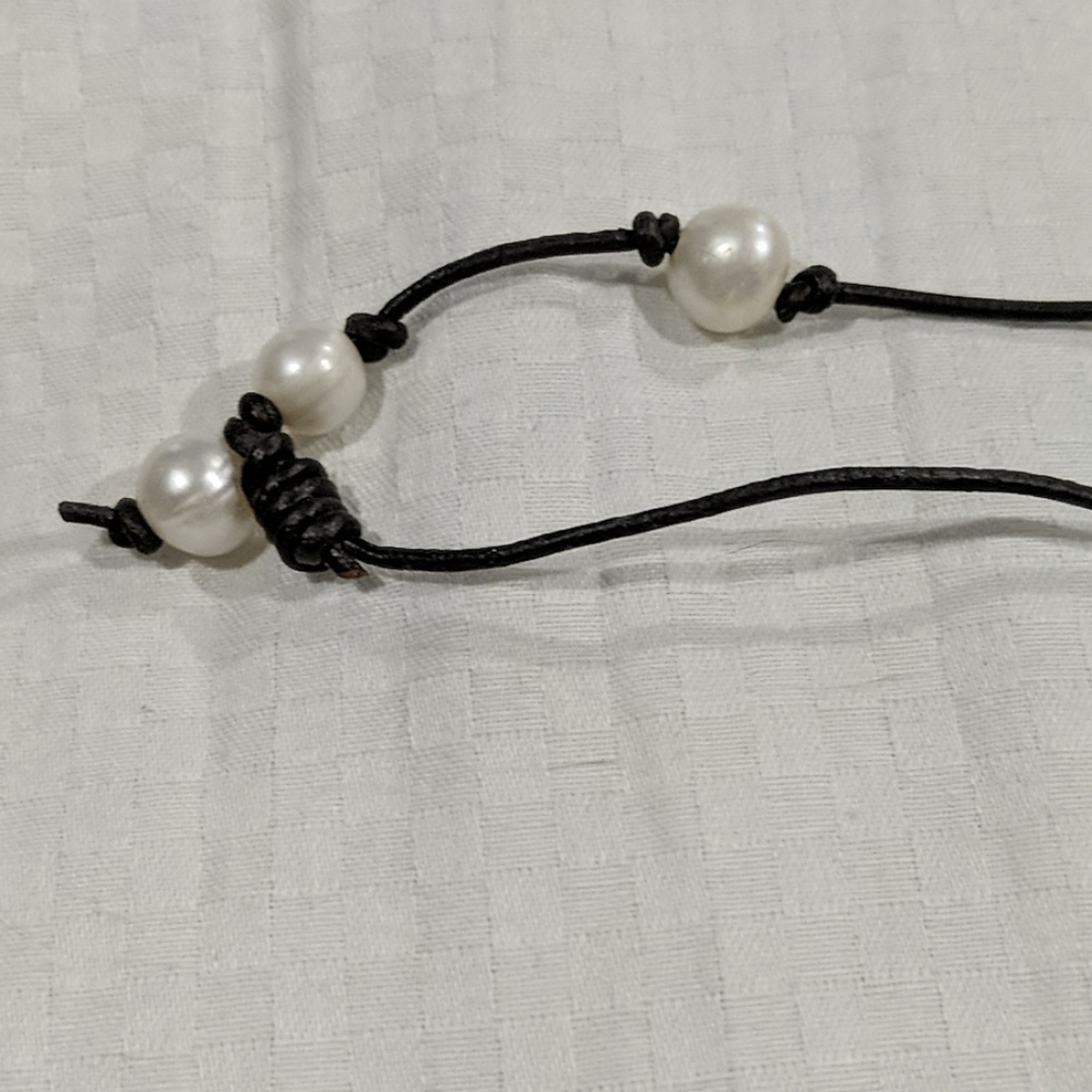 Necklace - Picture 3 of 4